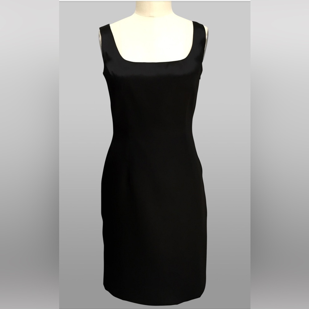 EUC Siri 100% Silk Satin Face Organza Scooped Sheath Black Sleeveless Dress, 8